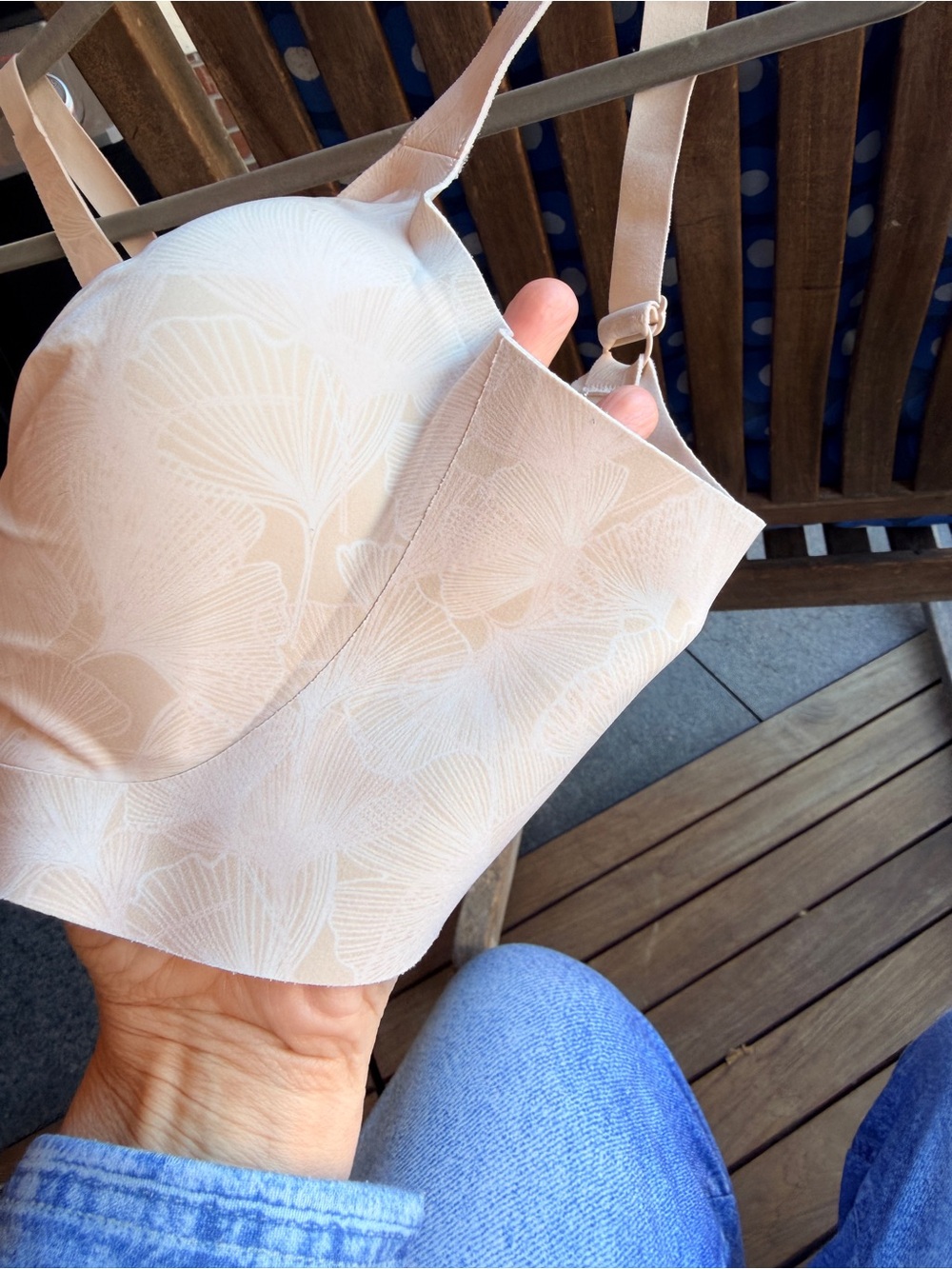 Beyond Bra - Light Peach Full-Coverage Seamless Bra for Women - Picture 3 of 8